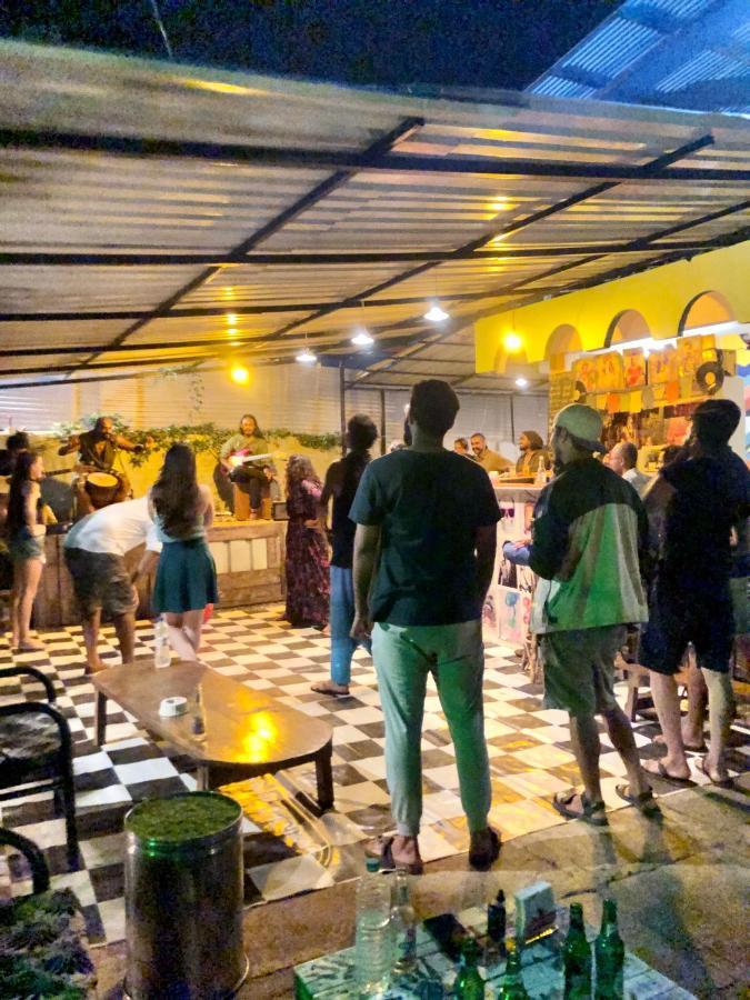 Green Rover Hostel By Gypstead Vagator Extérieur photo