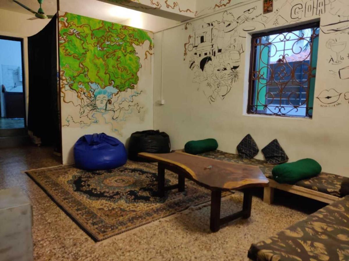 Green Rover Hostel By Gypstead Vagator Extérieur photo