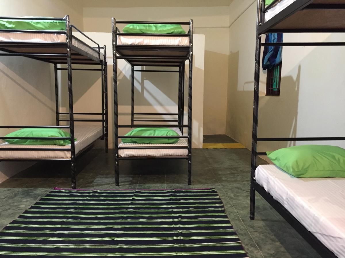 Green Rover Hostel By Gypstead Vagator Extérieur photo